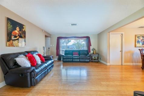 6853 NW 2nd Street Margate FL 33063