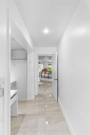 19885 NE 22nd Avenue Miami FL 33180