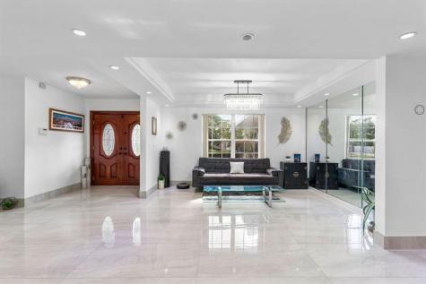 19885 NE 22nd Avenue Miami FL 33180