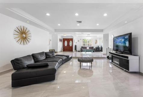 19885 NE 22nd Avenue Miami FL 33180