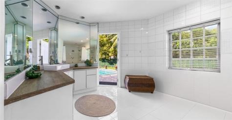 19885 NE 22nd Avenue Miami FL 33180