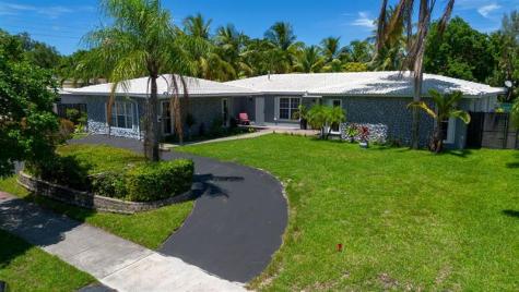 19885 NE 22nd Avenue Miami FL 33180