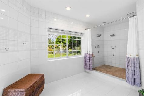 19885 NE 22nd Avenue Miami FL 33180