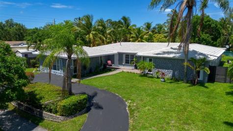 19885 NE 22nd Avenue Miami FL 33180