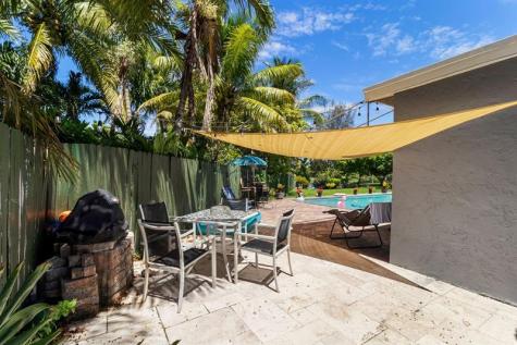 19885 NE 22nd Avenue Miami FL 33180