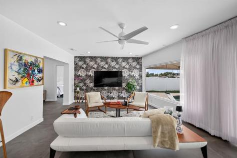 2720 NE 59th Street Fort Lauderdale FL 33308