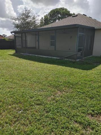 313 NE Glentry Avenue Port St Lucie FL 34983