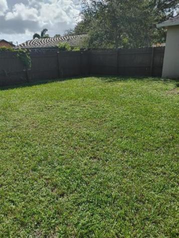 313 NE Glentry Avenue Port St Lucie FL 34983