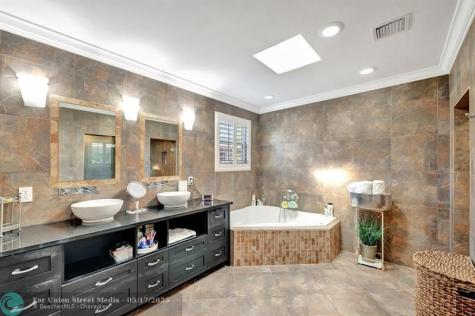 2601 NE 27th Terrace Fort Lauderdale FL 33306