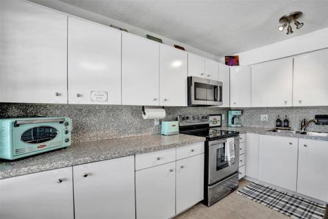 90 NE 26th Street Wilton Manors FL 33305