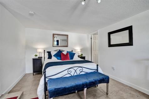 90 NE 26th Street Wilton Manors FL 33305