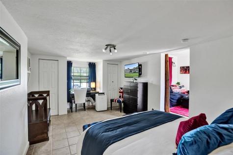 90 NE 26th Street Wilton Manors FL 33305