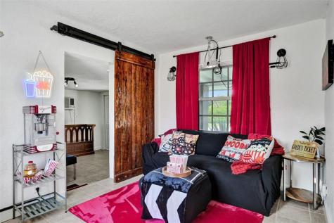 90 NE 26th Street Wilton Manors FL 33305