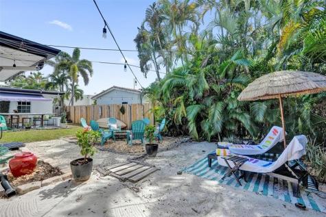 90 NE 26th Street Wilton Manors FL 33305