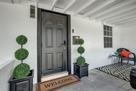 90 NE 26th Street Wilton Manors FL 33305