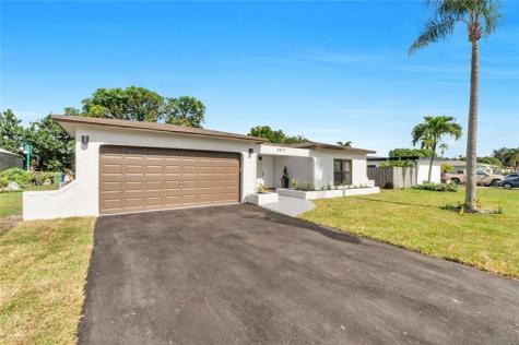 8871 NW 3rd Street Pembroke Pines FL 33024