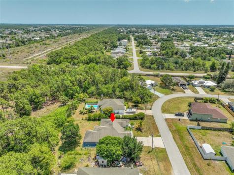 6107 NW Gause Avenue Port St Lucie FL 34986