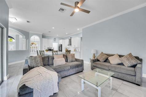 6107 NW Gause Avenue Port St Lucie FL 34986