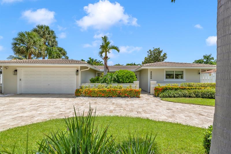 2800 NE 21st Avenue Lighthouse Point FL 33064