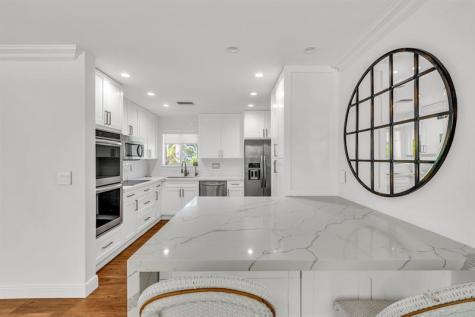 2800 NE 21st Avenue Lighthouse Point FL 33064