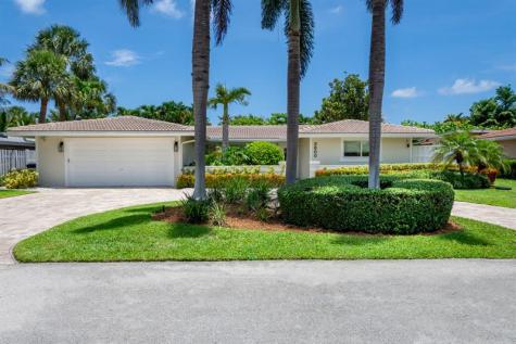 2800 NE 21st Avenue Lighthouse Point FL 33064