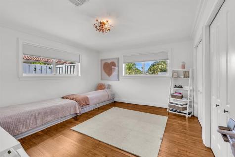 2800 NE 21st Avenue Lighthouse Point FL 33064