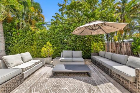 2800 NE 21st Avenue Lighthouse Point FL 33064