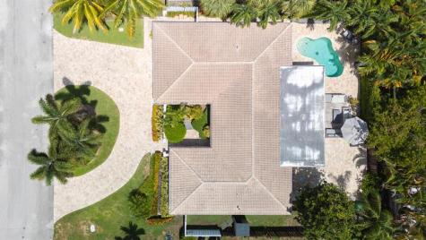 2800 NE 21st Avenue Lighthouse Point FL 33064