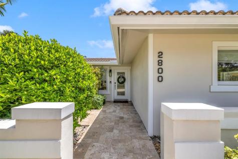 2800 NE 21st Avenue Lighthouse Point FL 33064