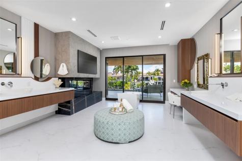 2733 NE 16th Street Fort Lauderdale FL 33304