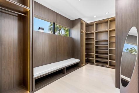2733 NE 16th Street Fort Lauderdale FL 33304