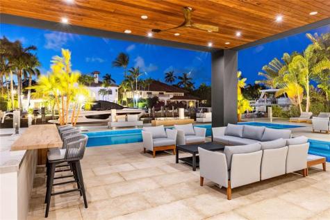2733 NE 16th Street Fort Lauderdale FL 33304
