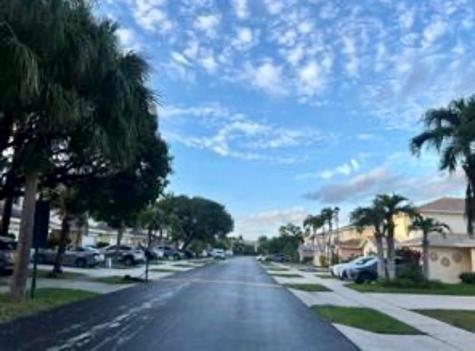 4046 Eastridge Circle Deerfield Beach FL 33064