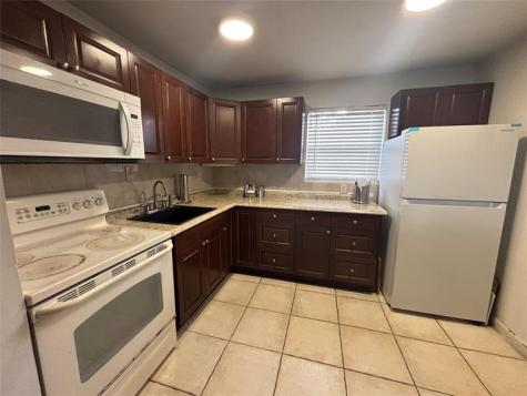5630 Farragut Street Hollywood FL 33021