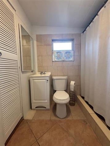 5630 Farragut Street Hollywood FL 33021