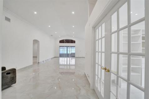 4966 SW 33rd Terrace Hollywood FL 33312