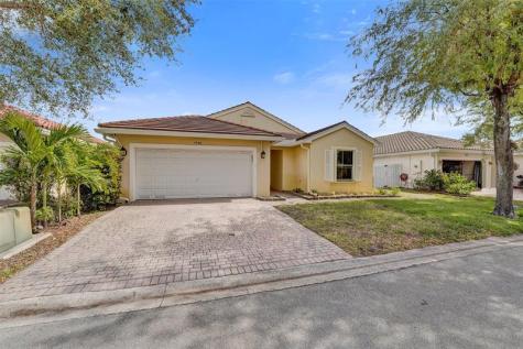 4966 SW 33rd Terrace Hollywood FL 33312