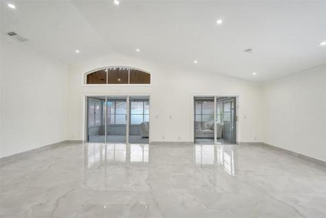 4966 SW 33rd Terrace Hollywood FL 33312
