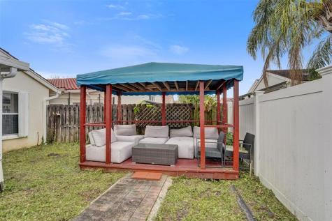4966 SW 33rd Terrace Hollywood FL 33312