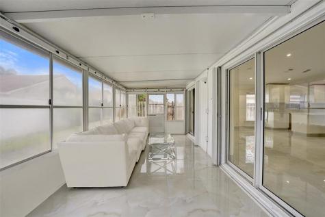 4966 SW 33rd Terrace Hollywood FL 33312