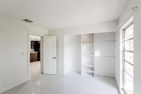 6609 NW 80th Court Tamarac FL 33321