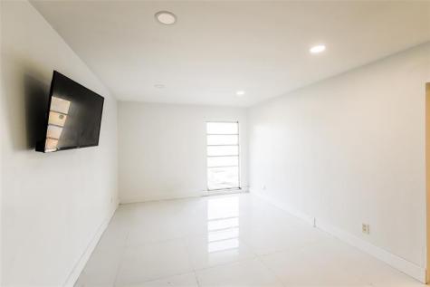 6609 NW 80th Court Tamarac FL 33321