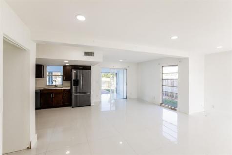 6609 NW 80th Court Tamarac FL 33321