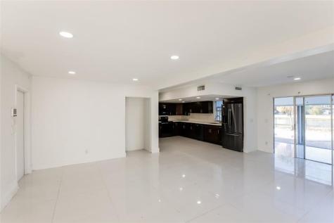 6609 NW 80th Court Tamarac FL 33321