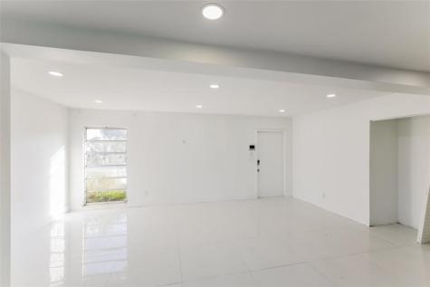 6609 NW 80th Court Tamarac FL 33321