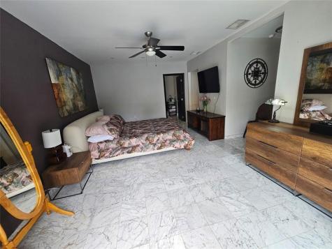 19975 NE 10th Place Way Miami FL 33179