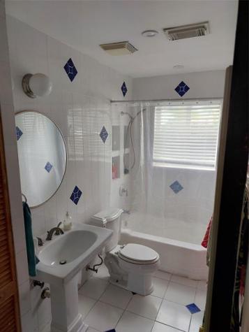 1051 NE 180th Terrace North Miami Beach FL 33162