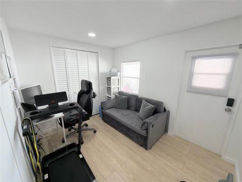 5221 SW 25th Avenue Fort Lauderdale FL 33312