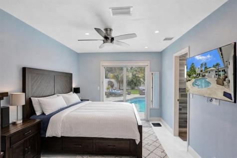 1580 NE 34th Street Oakland Park FL 33334