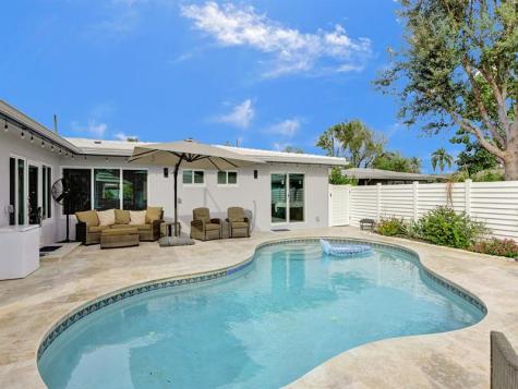 1580 NE 34th Street Oakland Park FL 33334